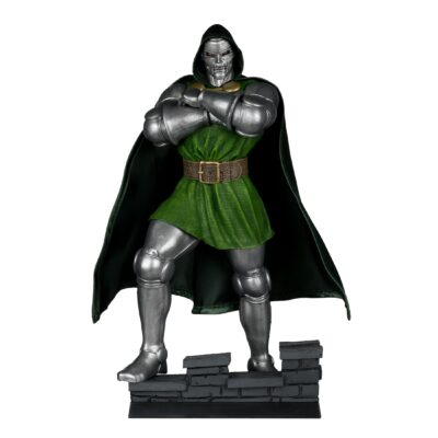 Figura McFarlane Marvel: Doctor Doom (Escala 1:6)
